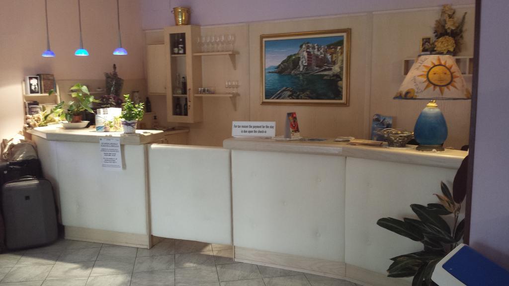 Locanda Dalla Compagnia Riomaggiore Exterior photo