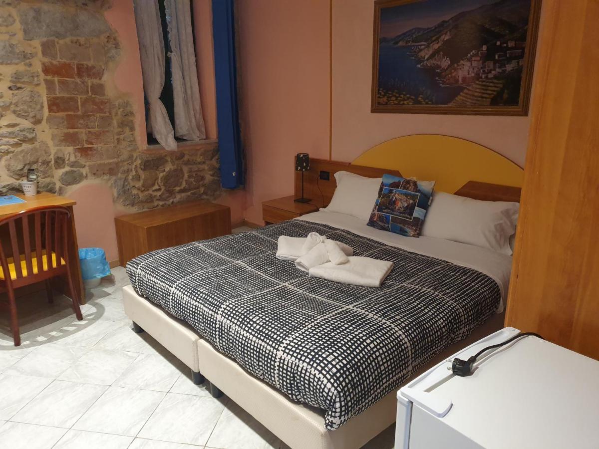 Locanda Dalla Compagnia Riomaggiore Exterior photo